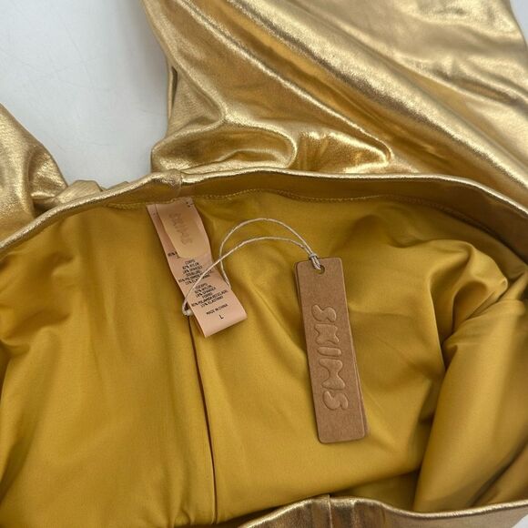 Skims Metallic Swim Mid Waist Shorts Gold (SW-MWS-0033) Size Large - Picture 5 of 5